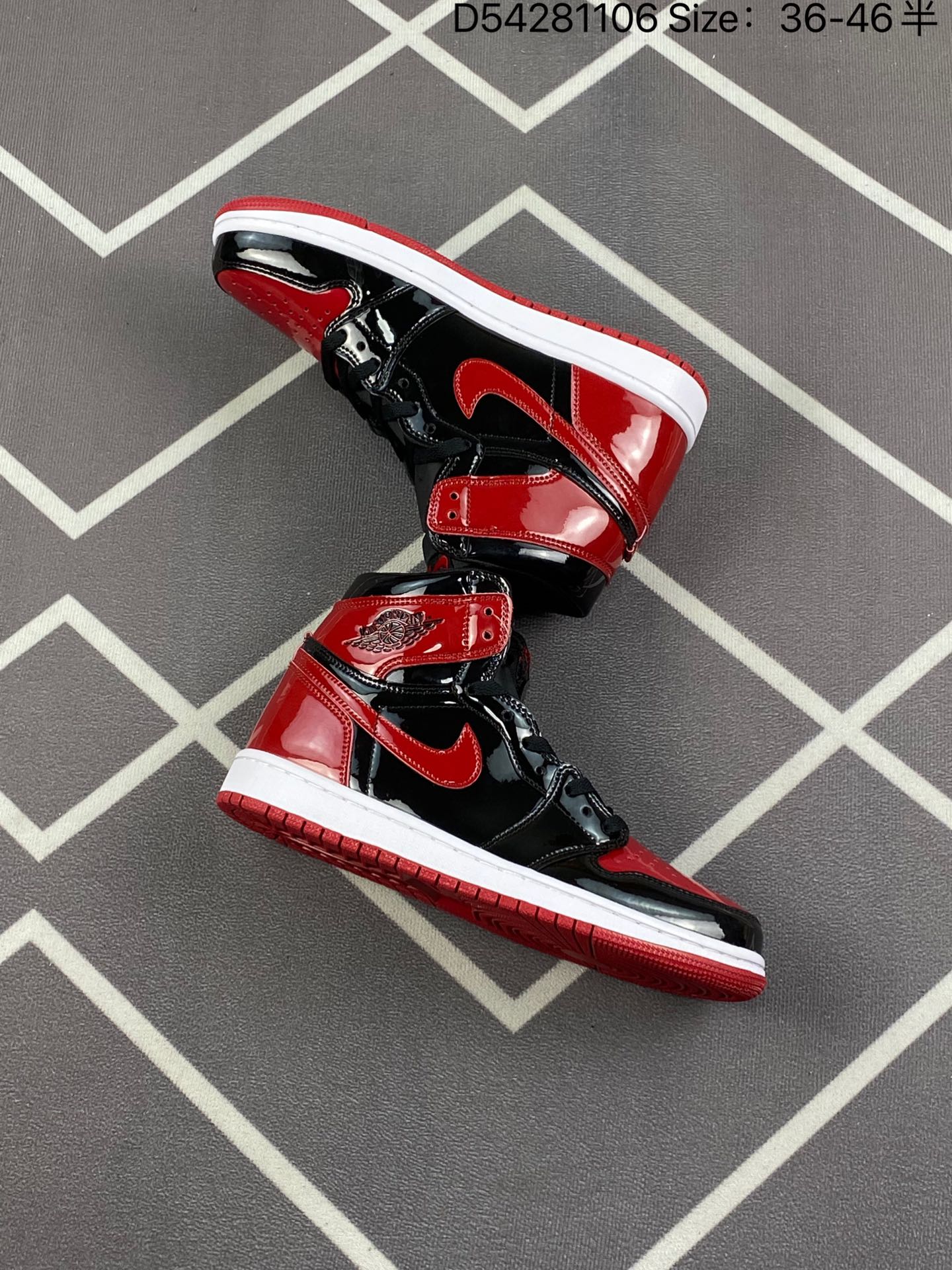 Air Jordan 1 Retro High OG 'Patent Bred' 555088-063