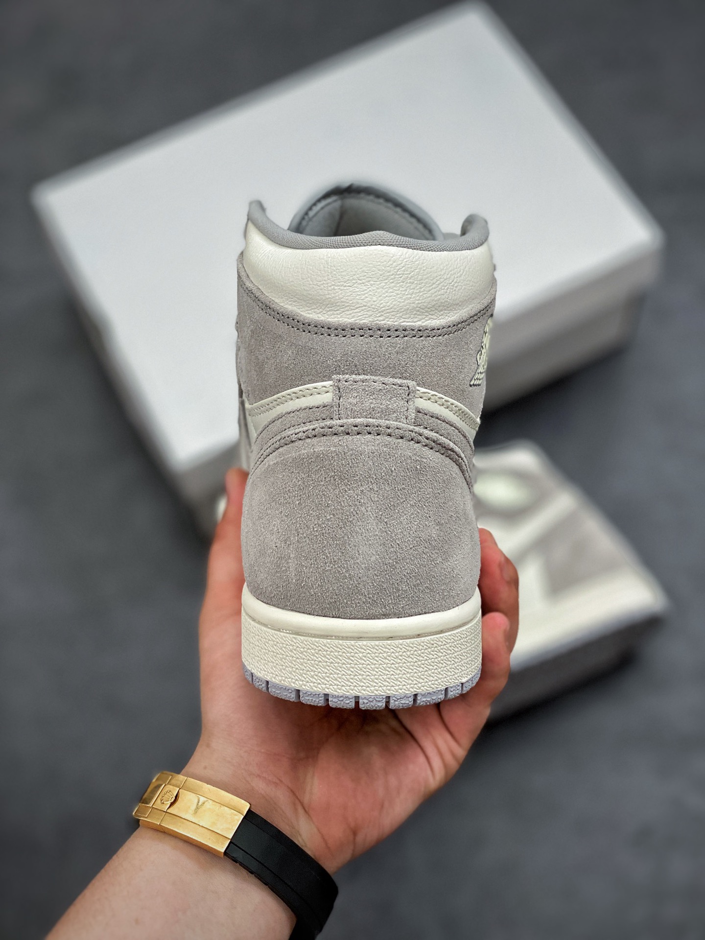 Air Jordan 1 High Premium 'Atmosphere Grey' AH7389-101