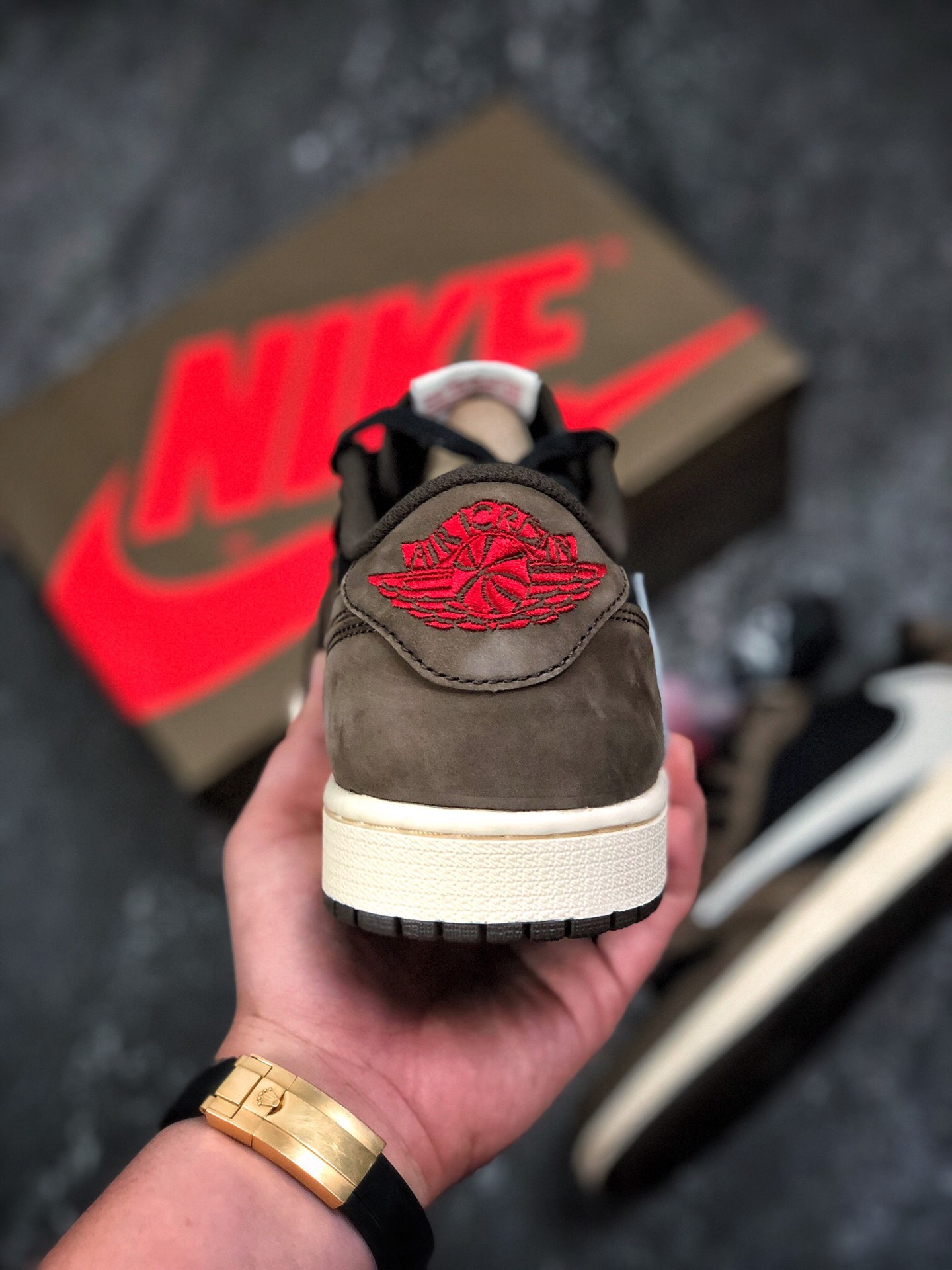 Travis Scott x Air Jordan 1 Low 'Mocha' CQ4277-001