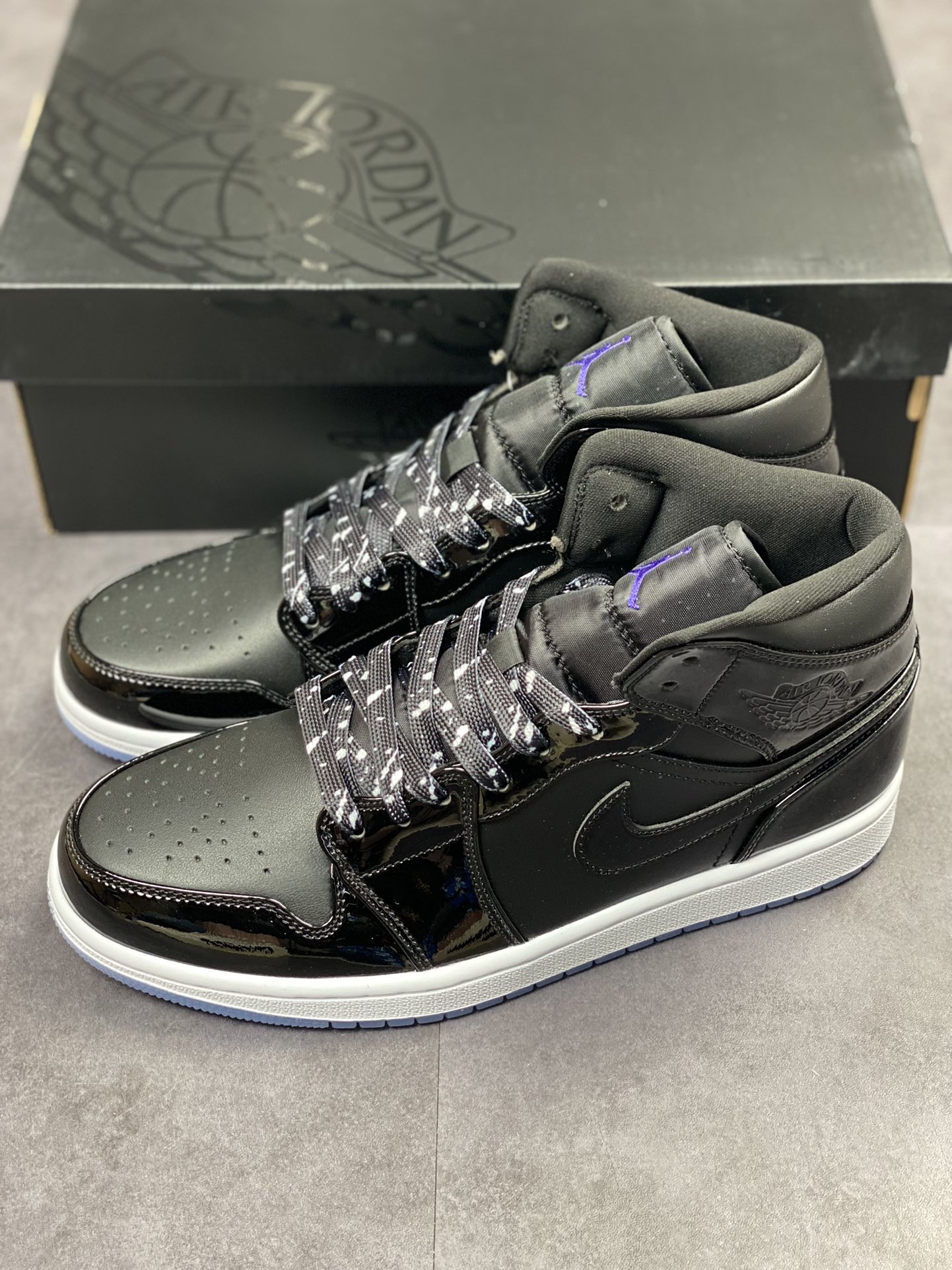 Air Jordan 1 Mid SE 'Space Jam' DV1308-004