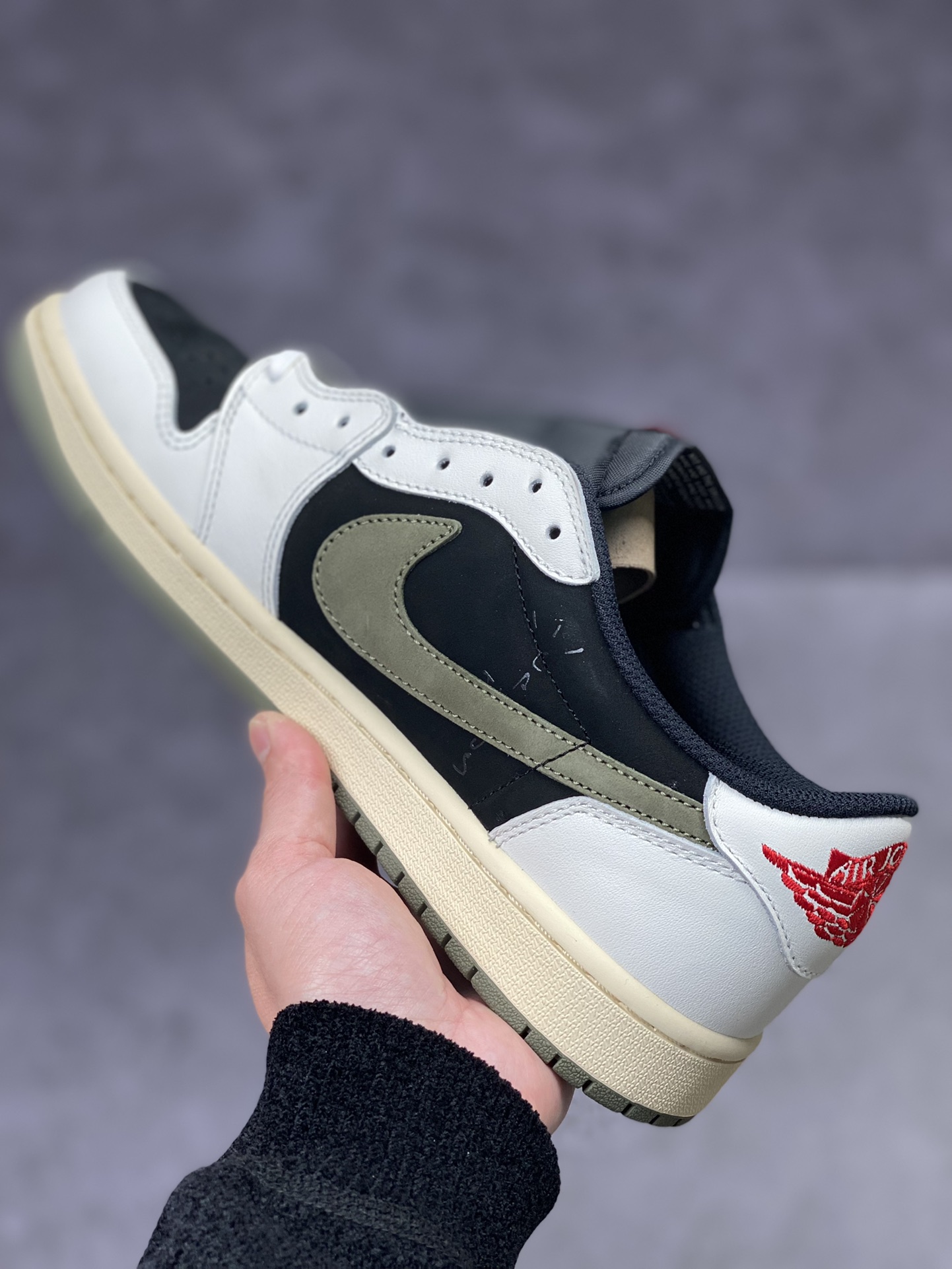 Air Jordan 1 Retro Low OG SP 'Travis Scott Medium Olive' DZ4137-106