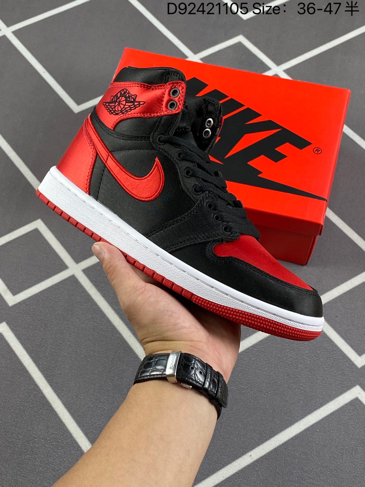 Air Jordan 1 Retro High OG 'Satin Bred' FD4810-061