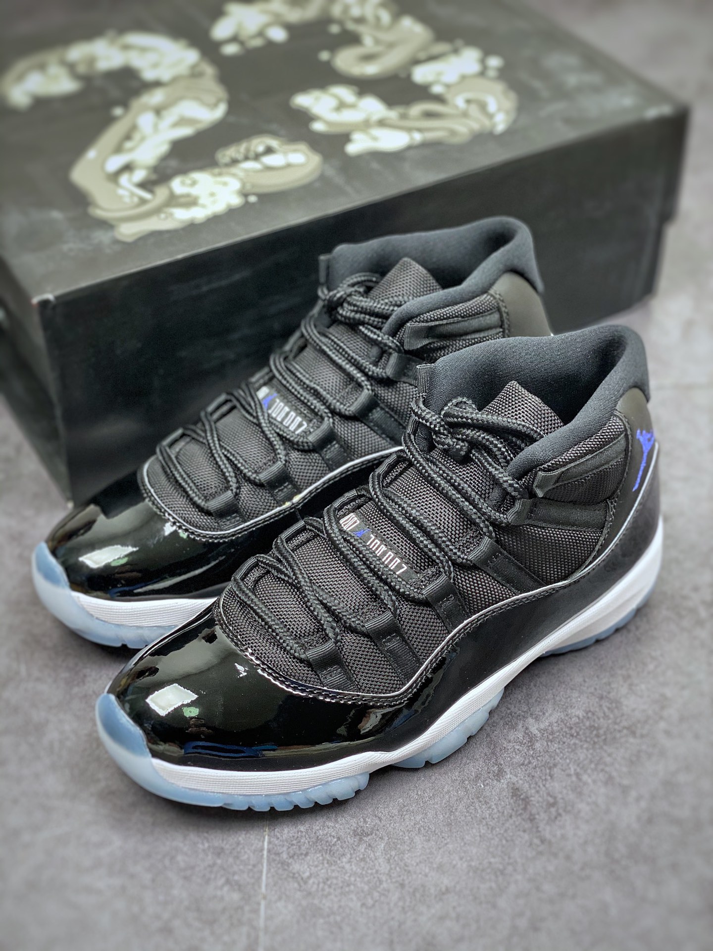 Air Jordan 11 Retro 'Space Jam' 2016 378037-003