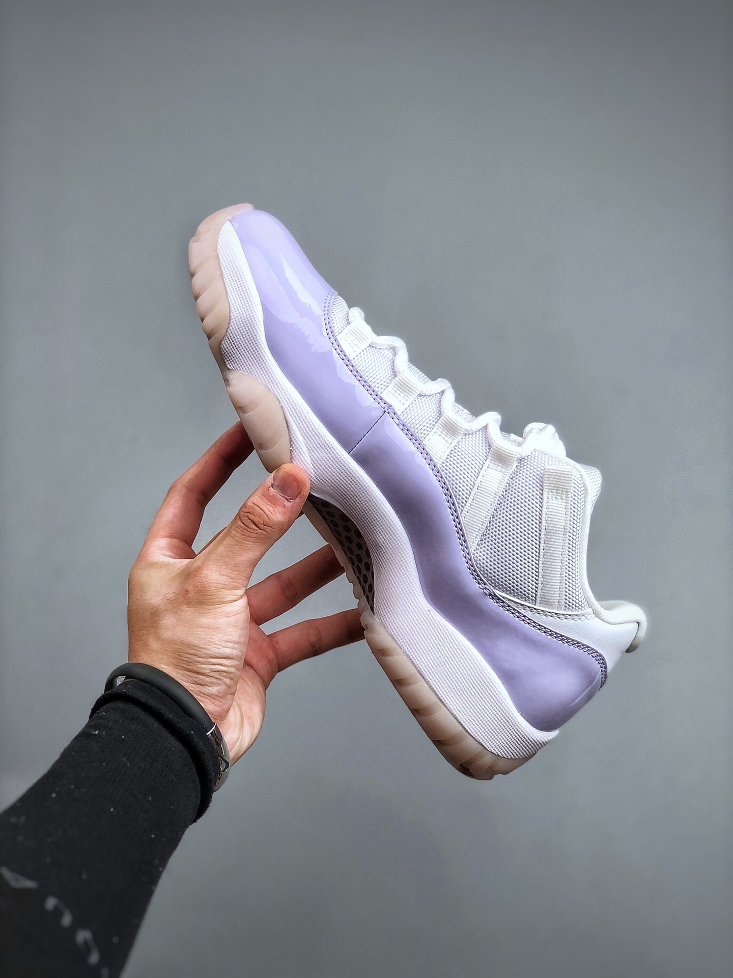 Air Jordan 11 Retro Low 'Pure Violet' AH7860-101