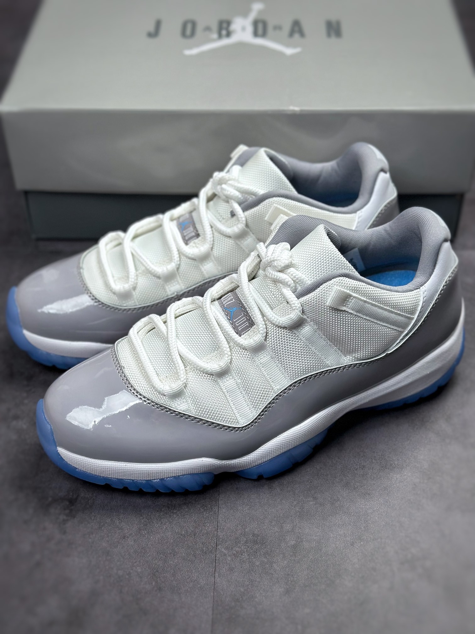 Air Jordan 11 Retro Low 'Cement Grey' AV2187-140