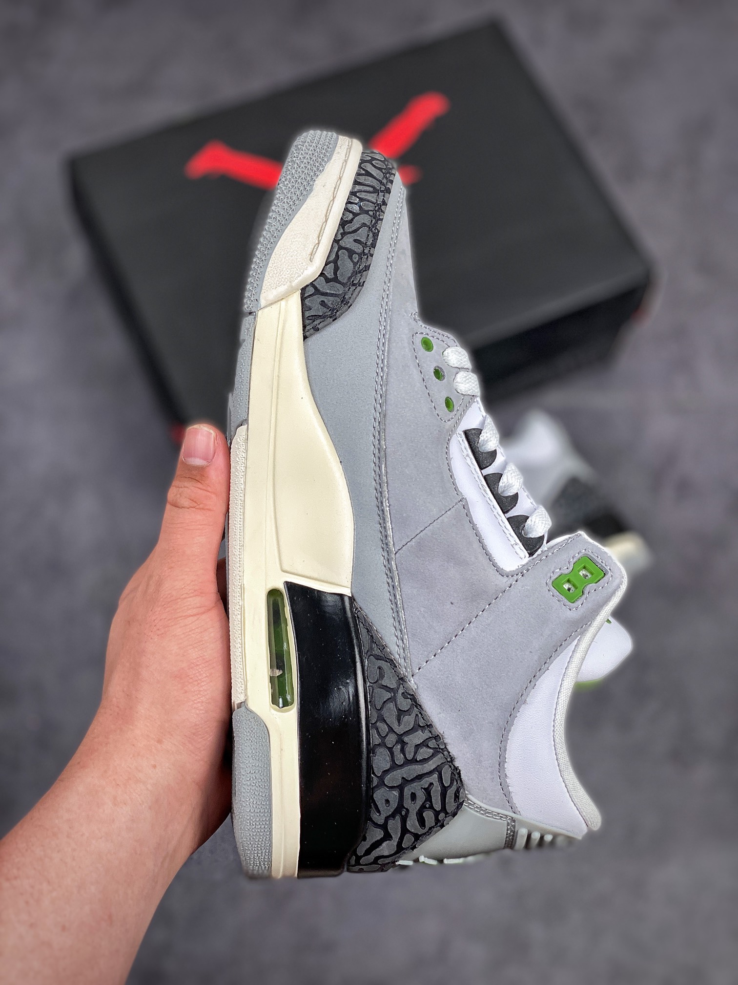 Air Jordan 3 Retro 'Chlorophyll' 136064-006