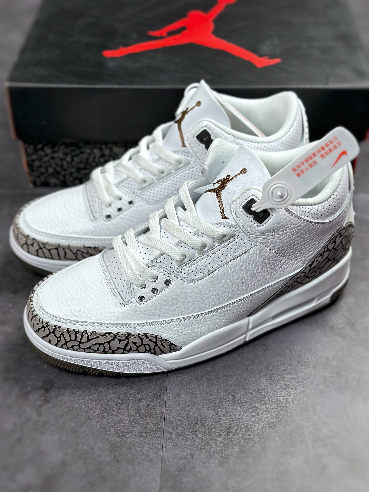 Air Jordan 3 Retro 'Mocha' 2018 136064-122