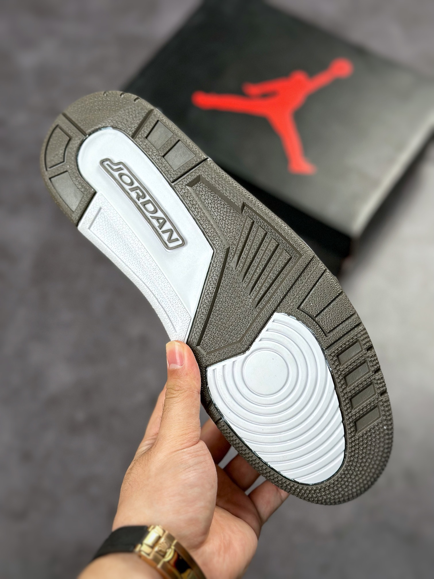 Air Jordan 3 Retro 'Mocha' 2018 136064-122