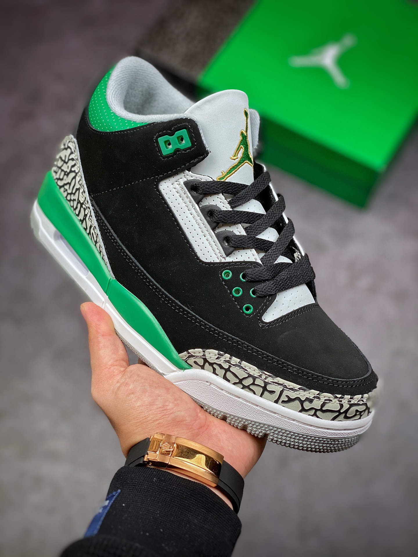 Air Jordan 3 Retro 'Pine Green' CT8532-030