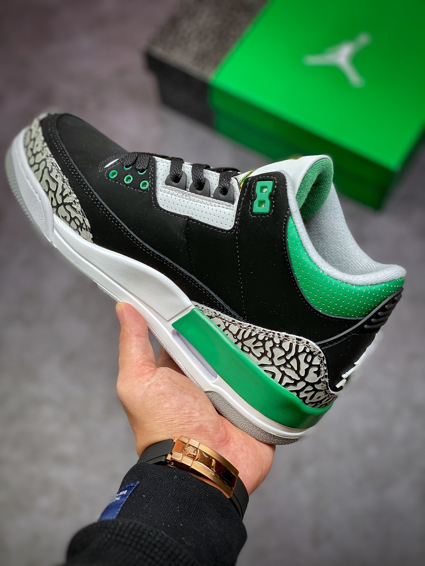 Air Jordan 3 Retro 'Pine Green' CT8532-030