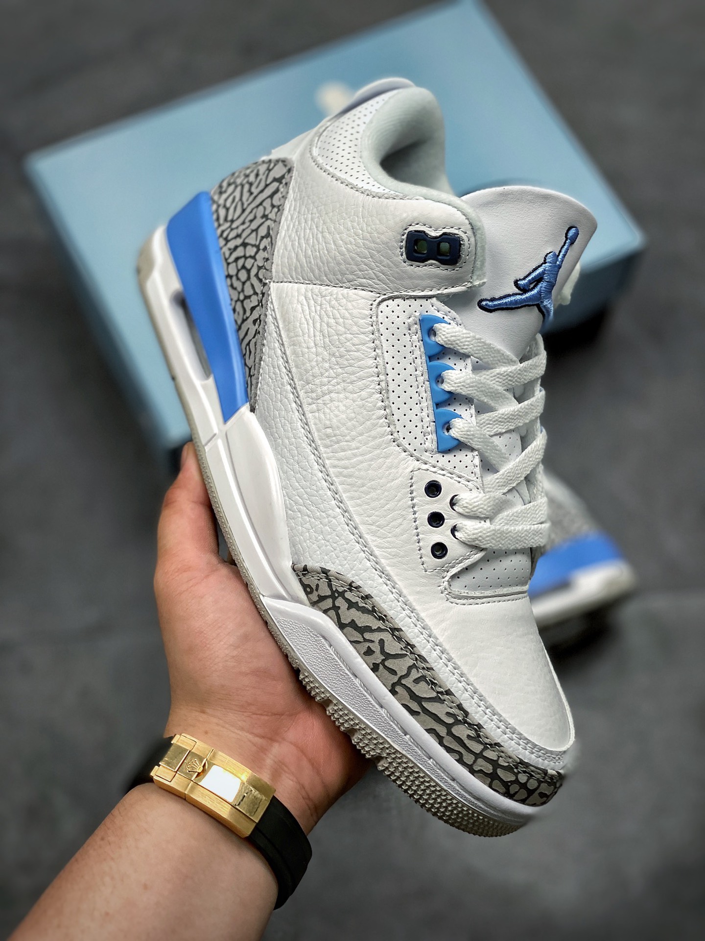 Air Jordan 3 Retro 'UNC' CT8532-104