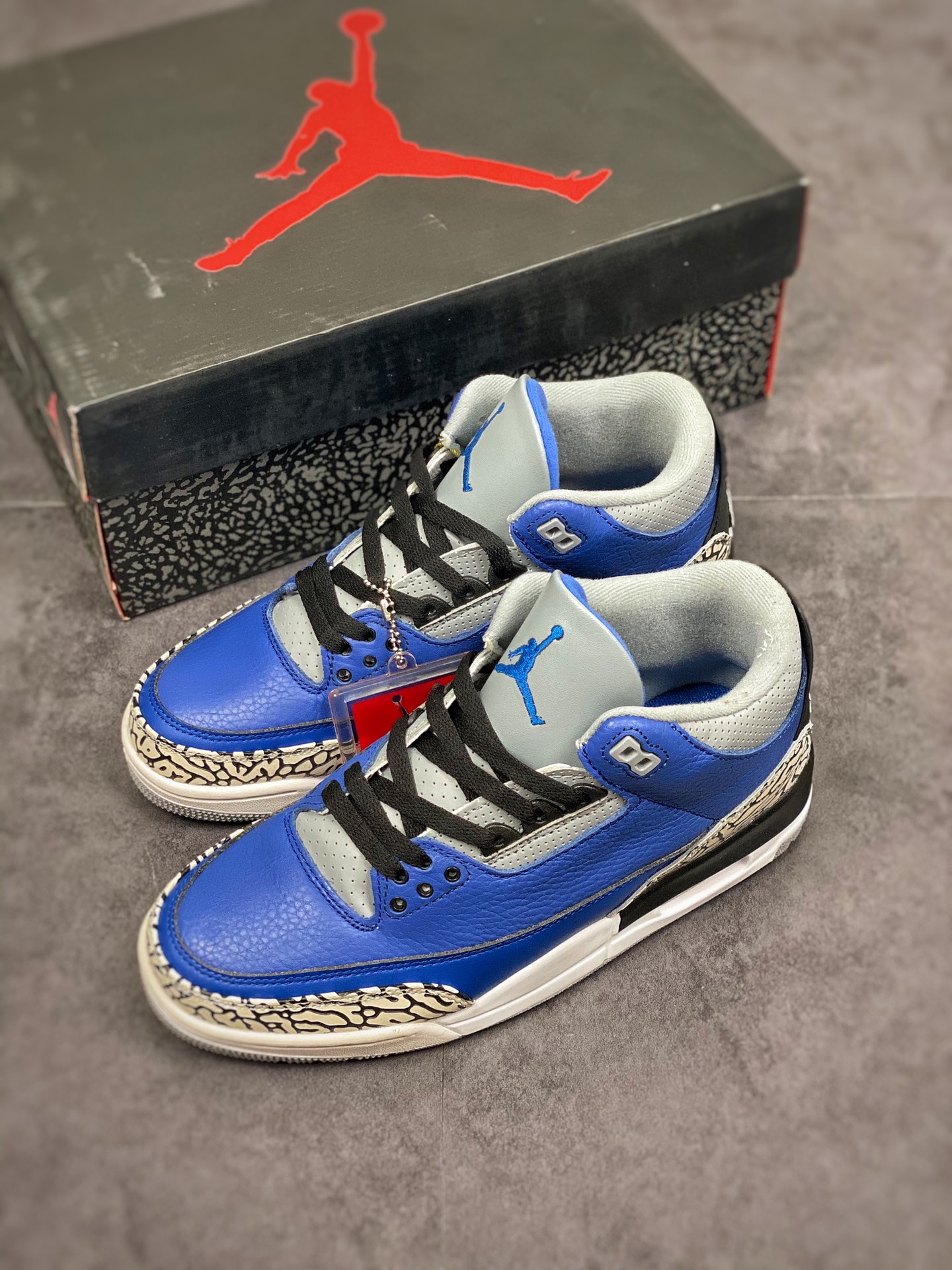 Air Jordan 3 Retro 'Varsity Royal' CT8532-400