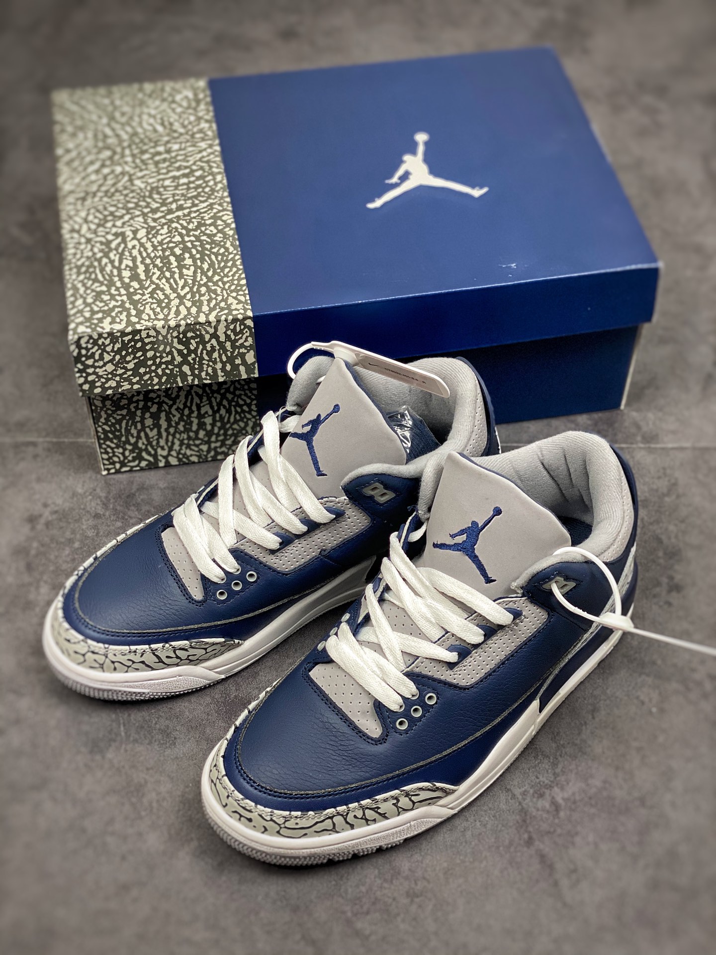 Air Jordan 3 Retro 'Georgetown' CT8532-401