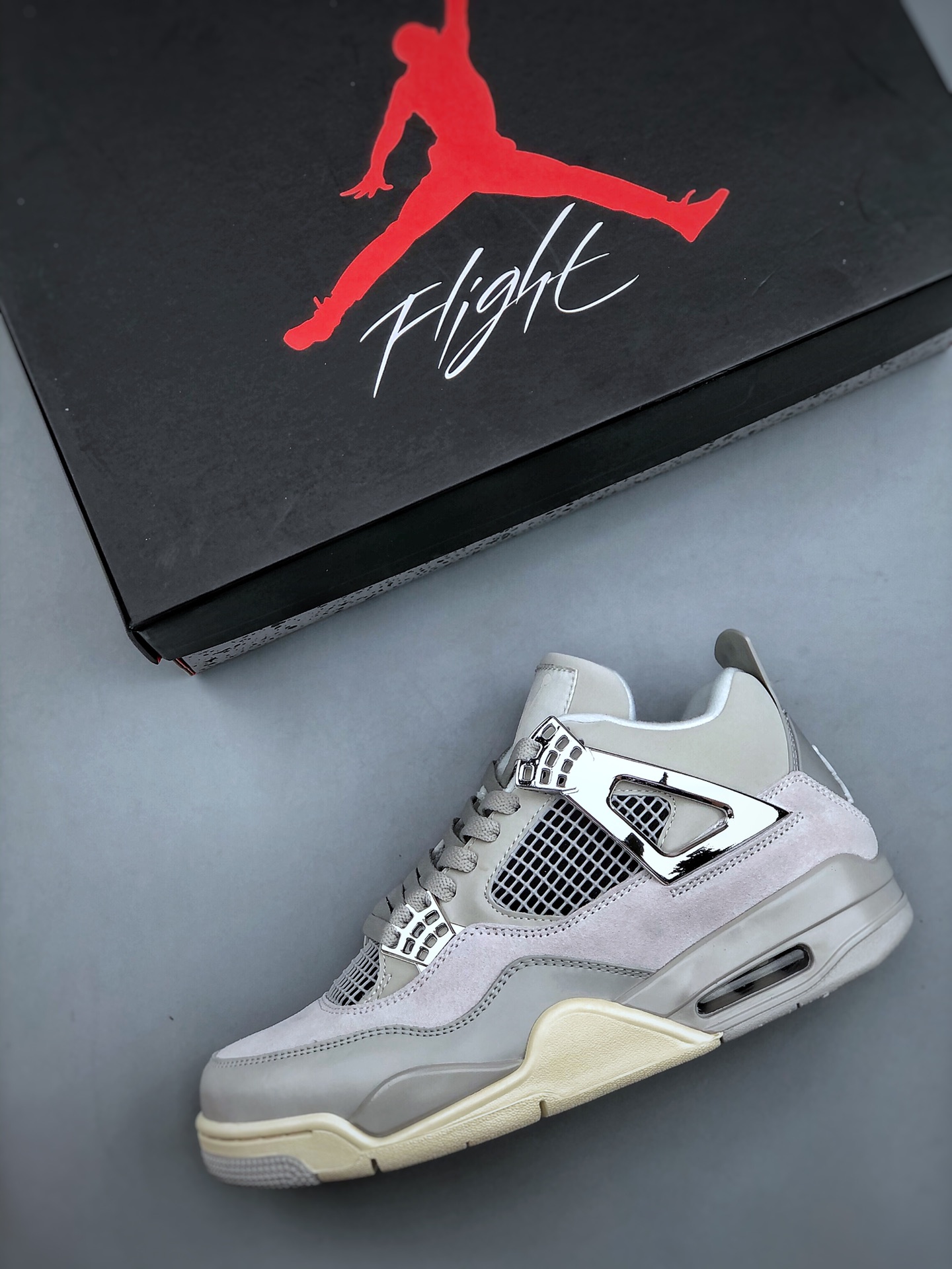 Air Jordan 4 Retro 'Frozen Moments' AQ9129-001