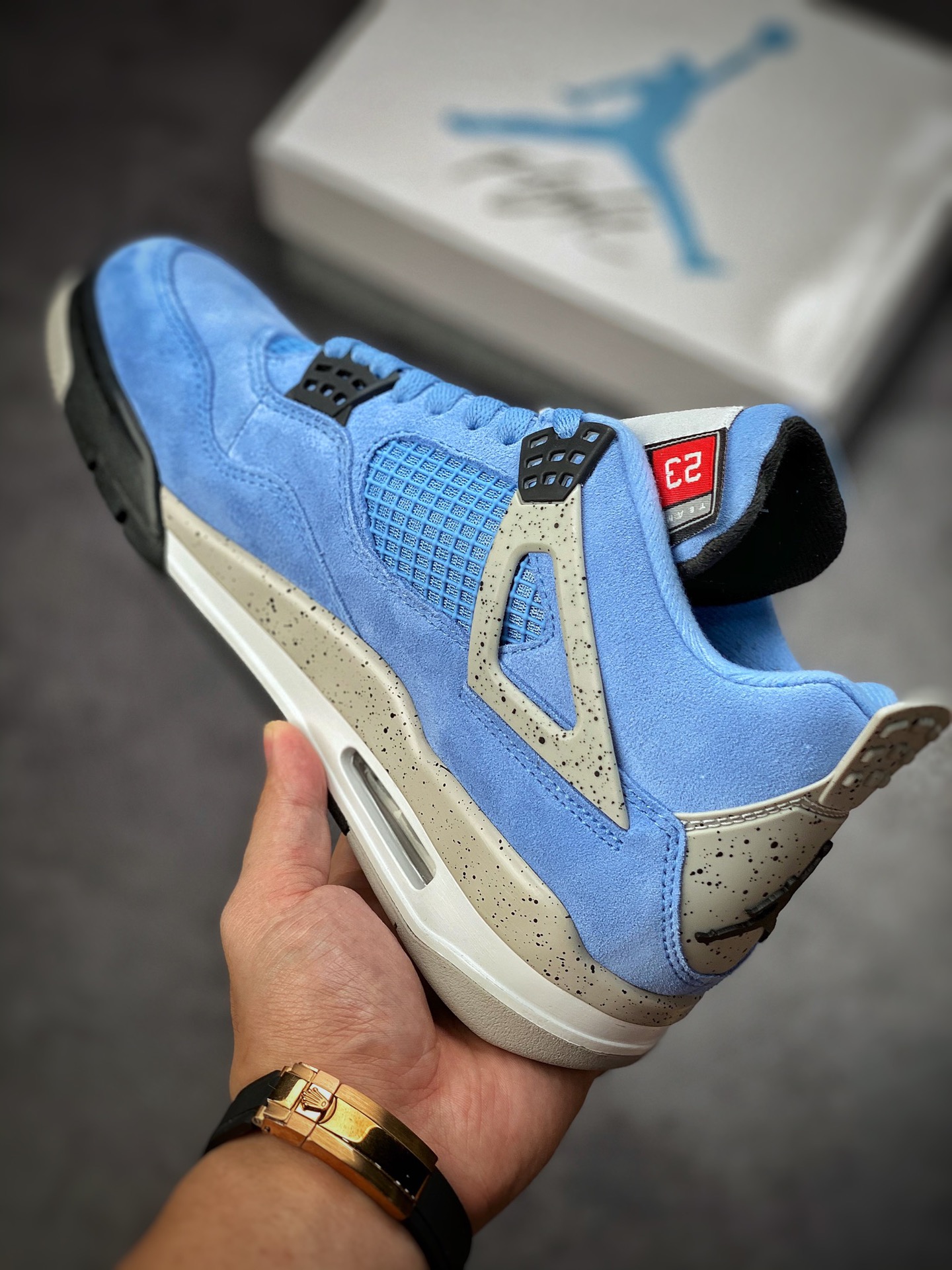 Air Jordan 4 Retro 'University Blue' CT8527-400