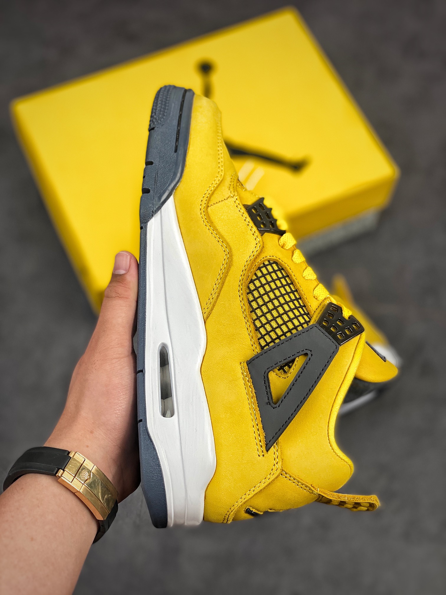 Air Jordan 4 Retro 'Lightning' 2021 CT8527-700