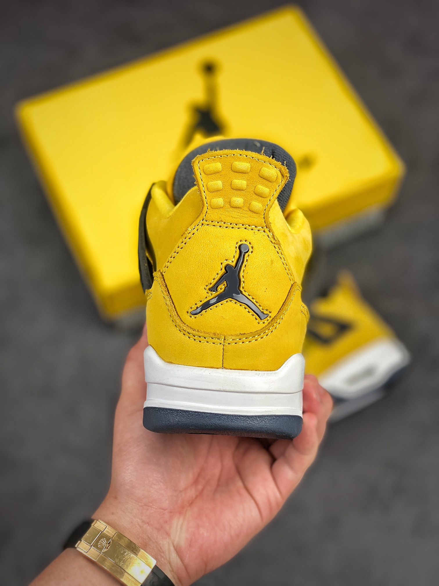 Air Jordan 4 Retro 'Lightning' 2021 CT8527-700