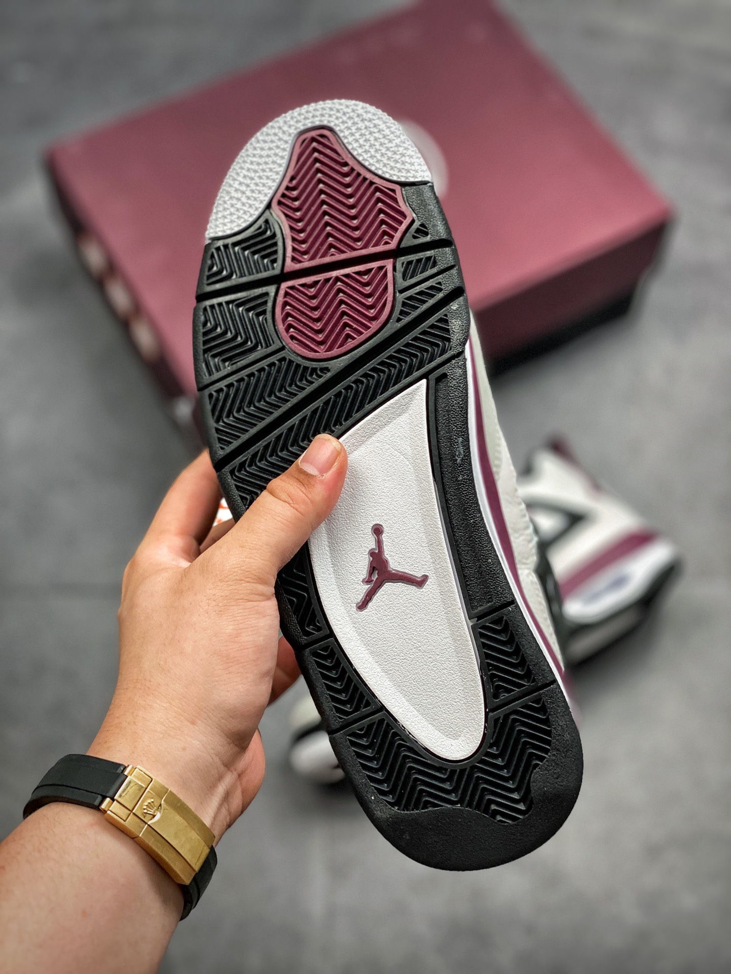 Air Jordan 4 Retro x Paris Saint-Germain 'Bordeaux' CZ5624-100