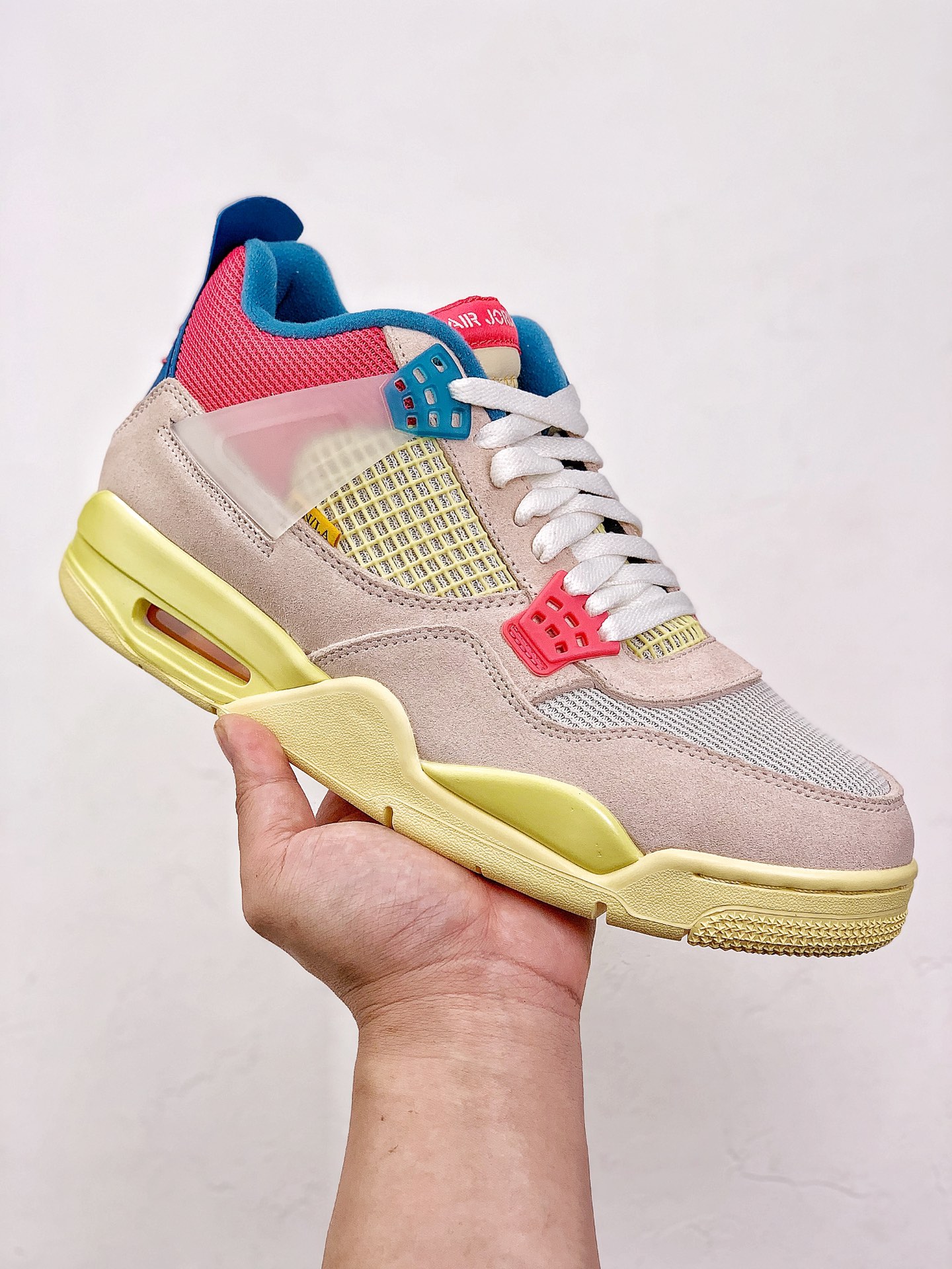 Union LA x Air Jordan 4 Retro 'Guava Ice' DC9533-800