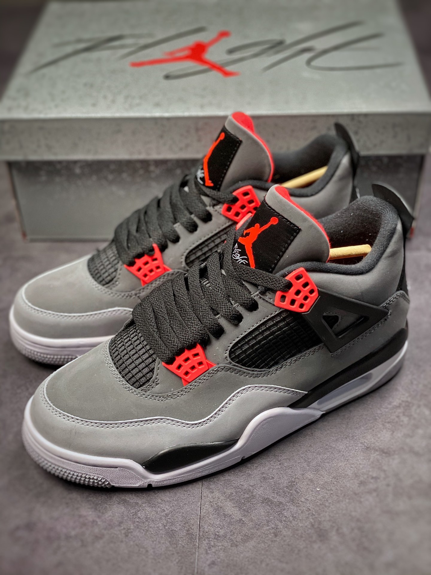 Air Jordan 4 Retro 'Infrared' DH6927-061