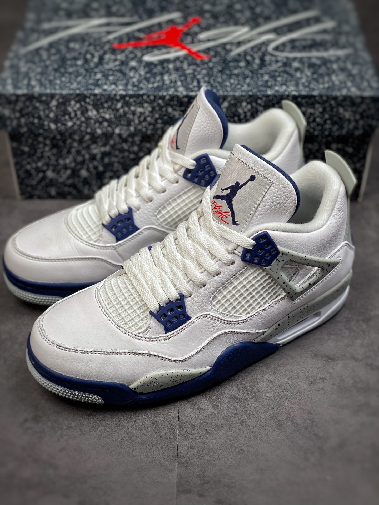 Air Jordan 4 Retro 'Midnight Navy' DH6927-140