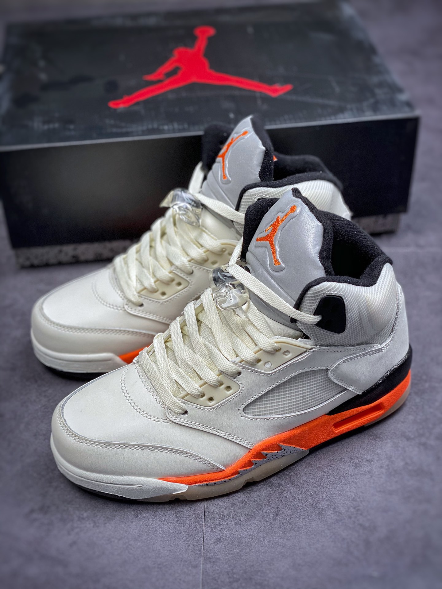 Air Jordan 5 Retro 'Shattered Backboard' DC1060-100