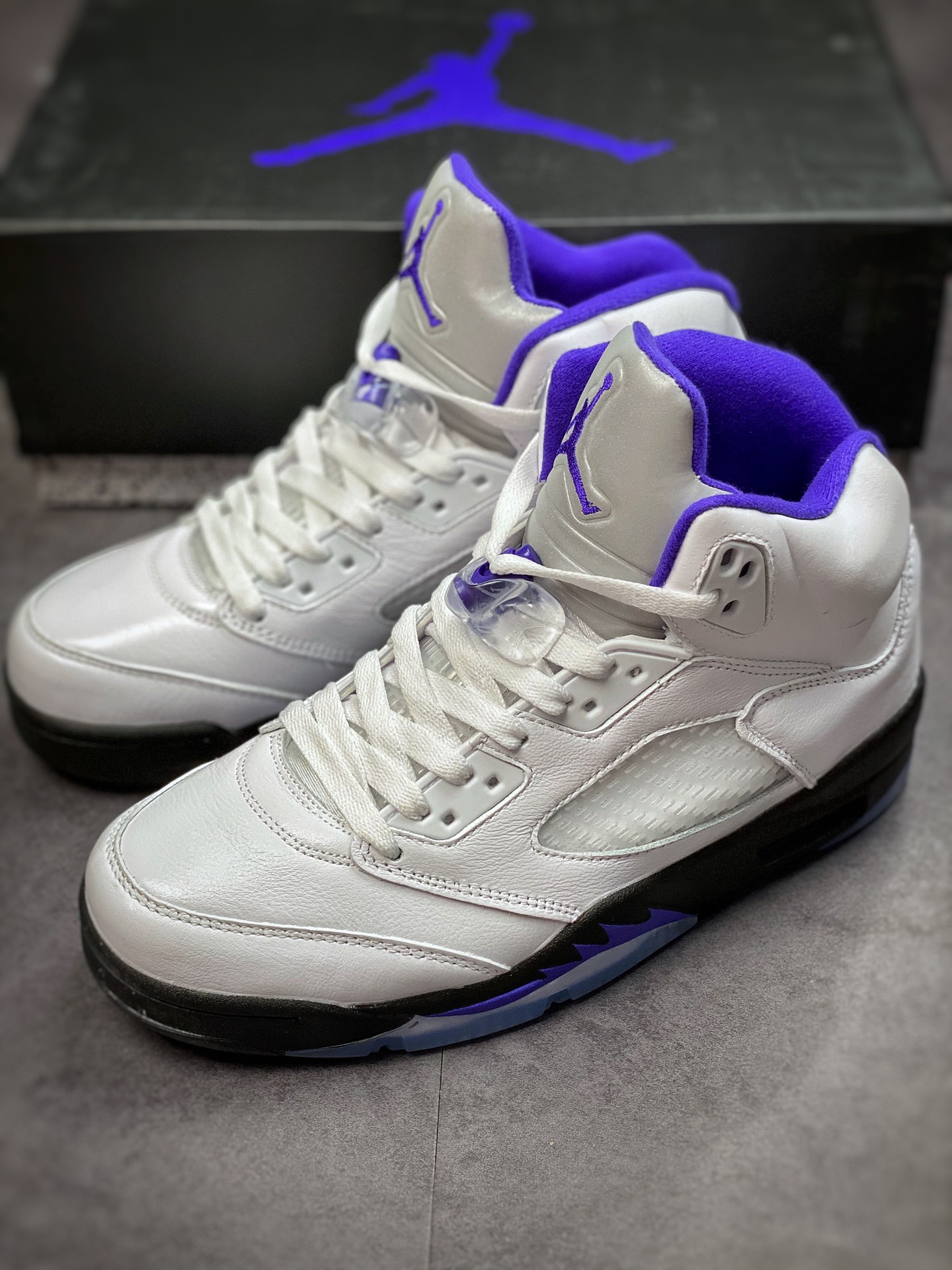 Air Jordan 5 Retro 'Concord' DD0587-141