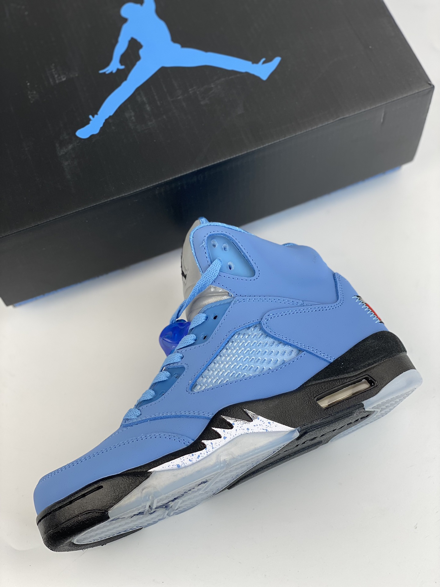 Air Jordan 5 Retro 'UNC University Blue' DV1310-401