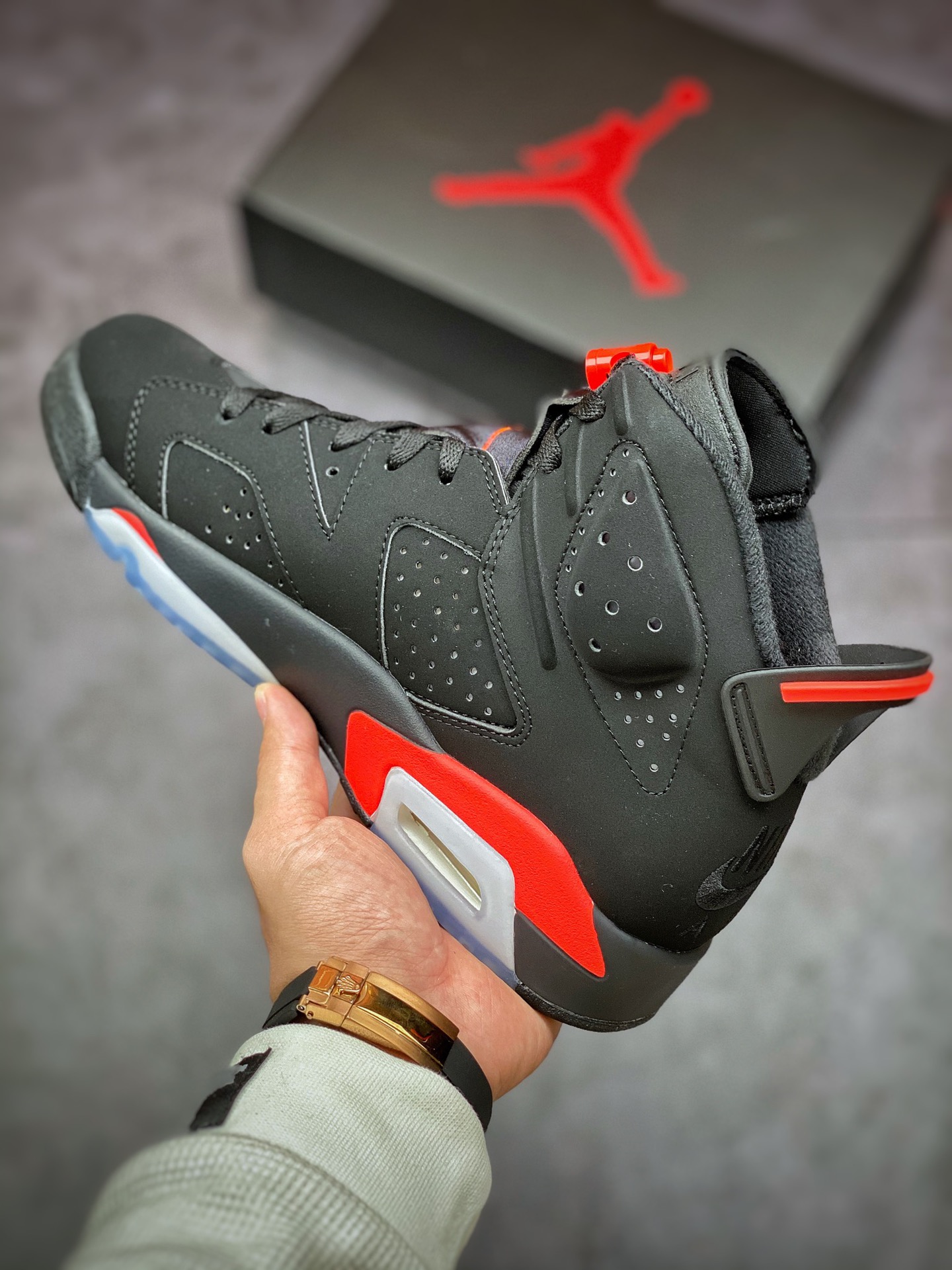 Air Jordan 6 Retro 'Infrared' 2019 384664-060