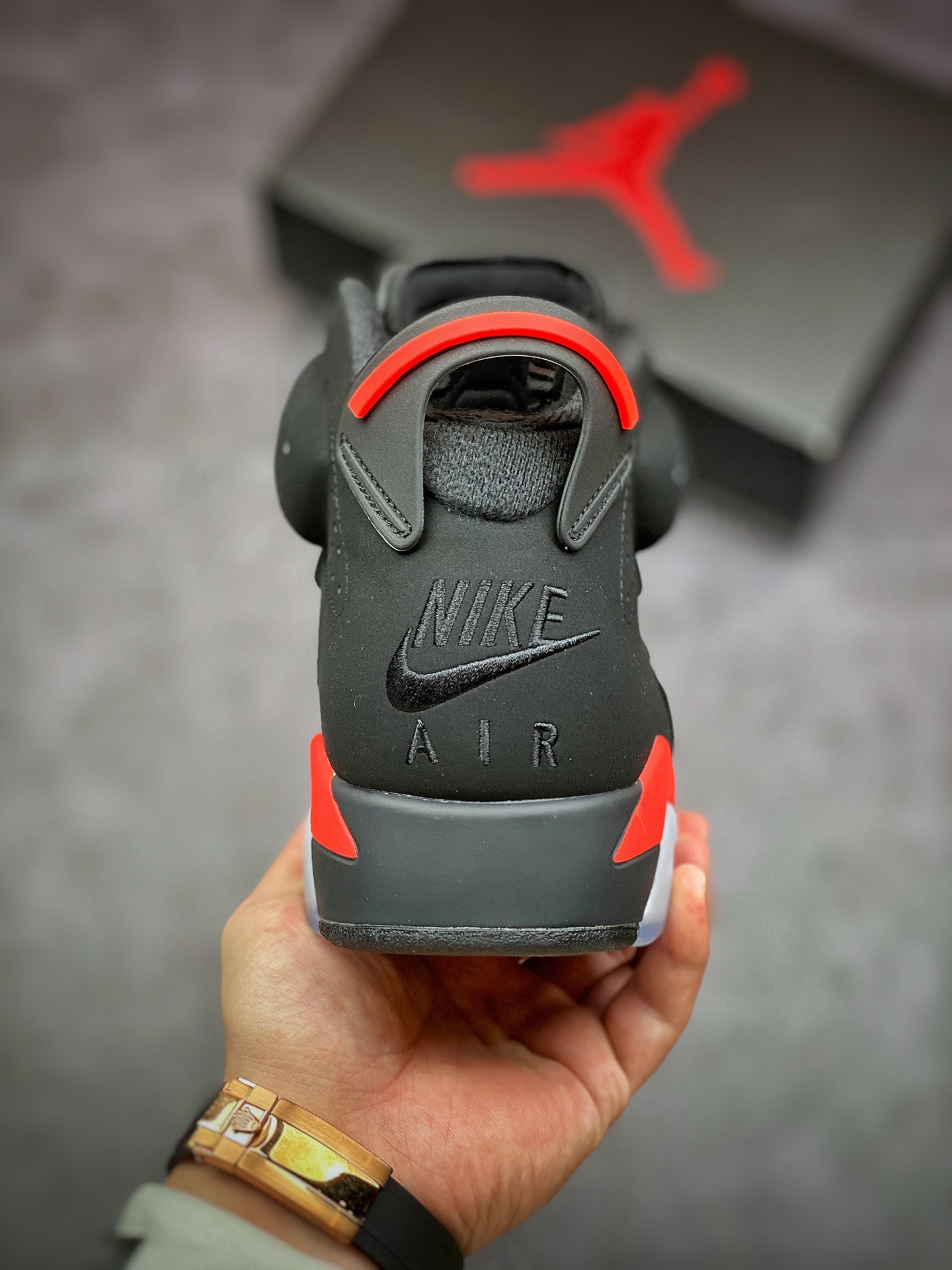 Air Jordan 6 Retro 'Infrared' 2019 384664-060