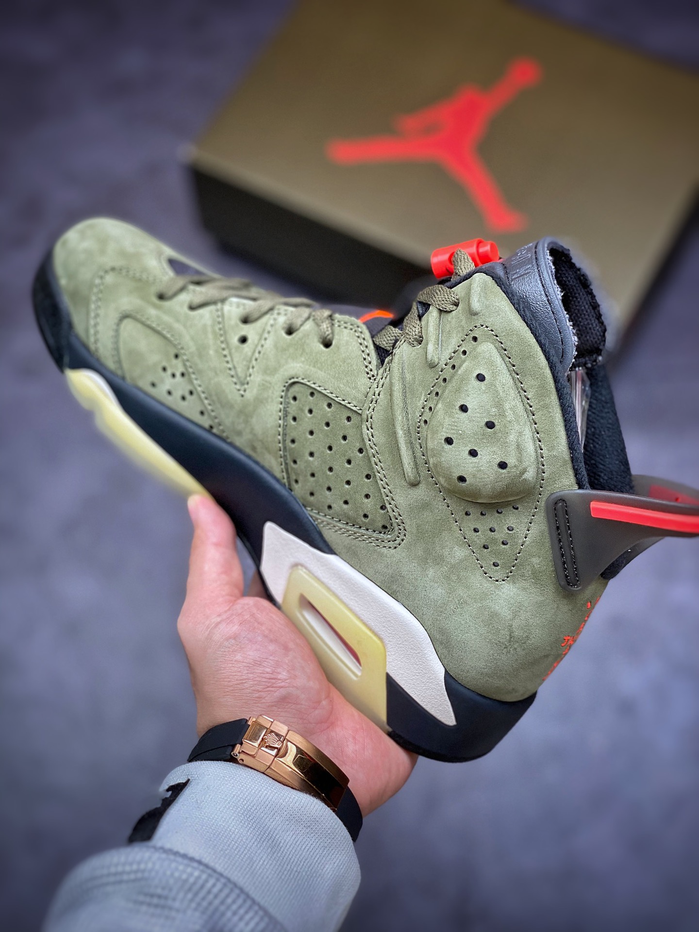 Travis Scott x Air Jordan 6 Retro 'Olive' CN1084-200