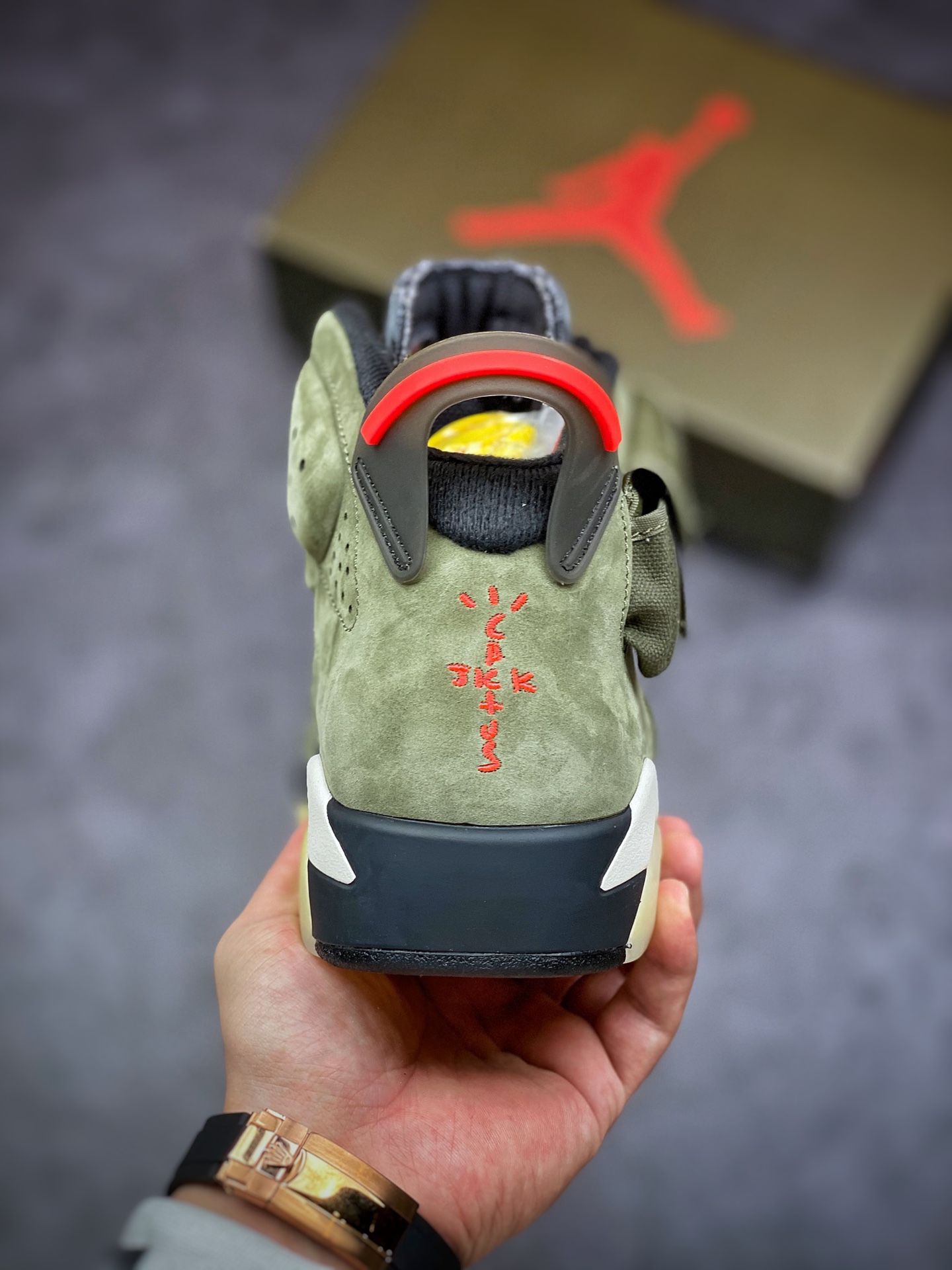 Travis Scott x Air Jordan 6 Retro 'Olive' CN1084-200