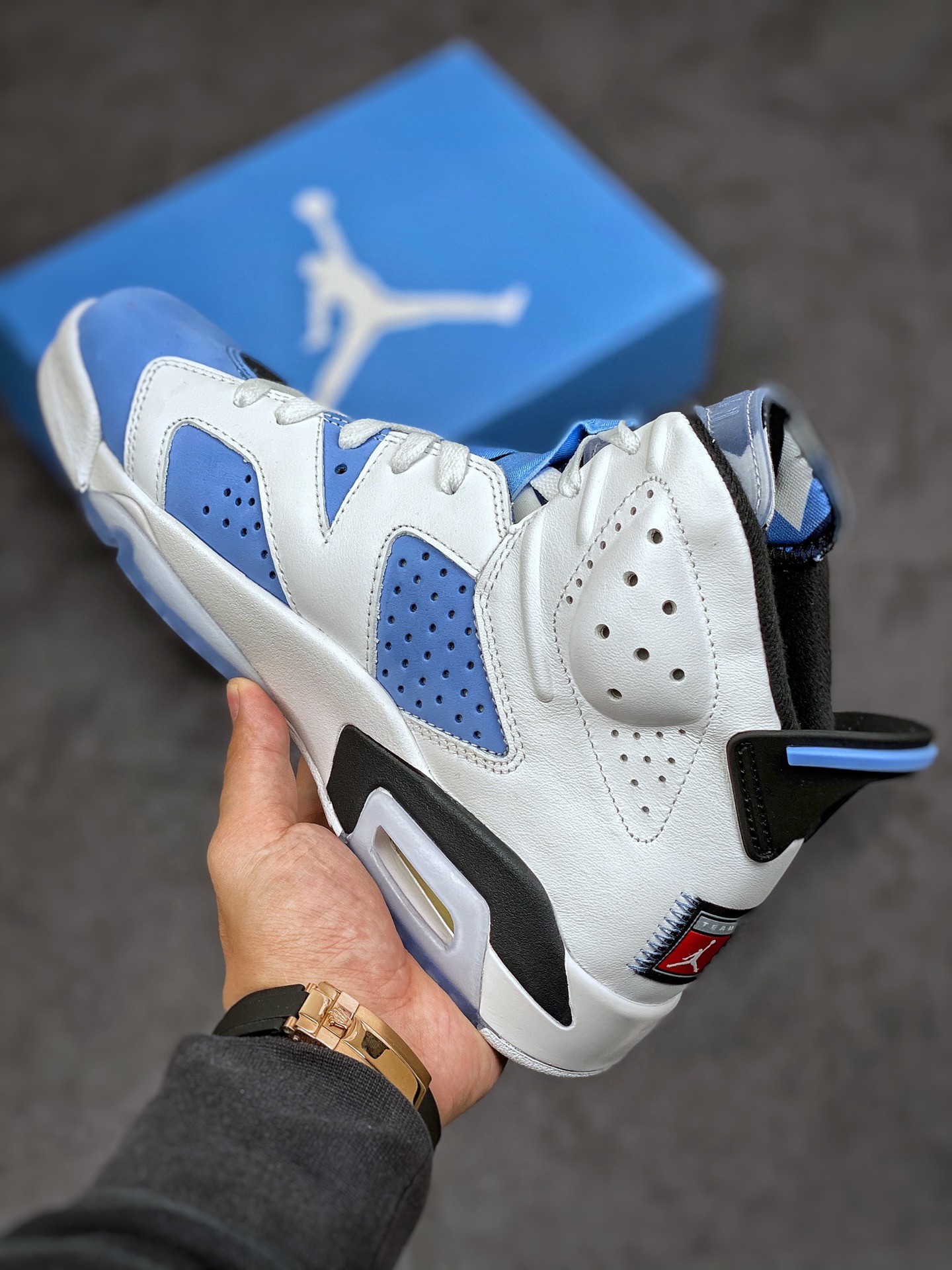 Air Jordan 6 Retro 'UNC Home' CT8529-410