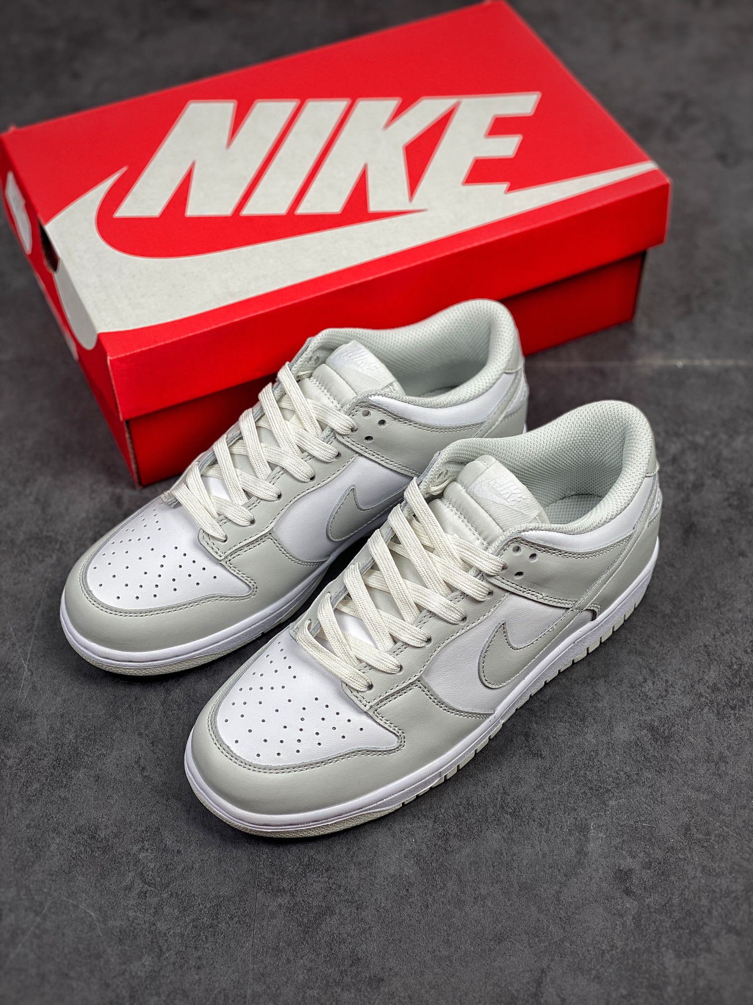 Nike Dunk Low 'Photon Dust' DD1503-103