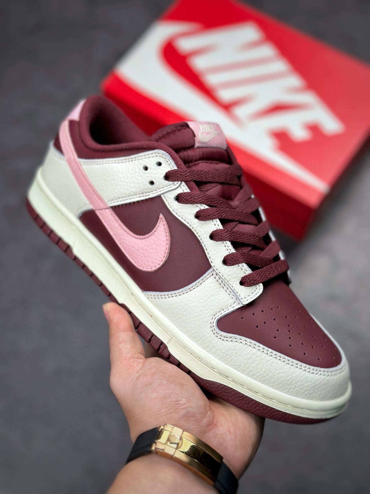 Nike Dunk Low Premium 'Valentine's Day 2023' DR9705-100