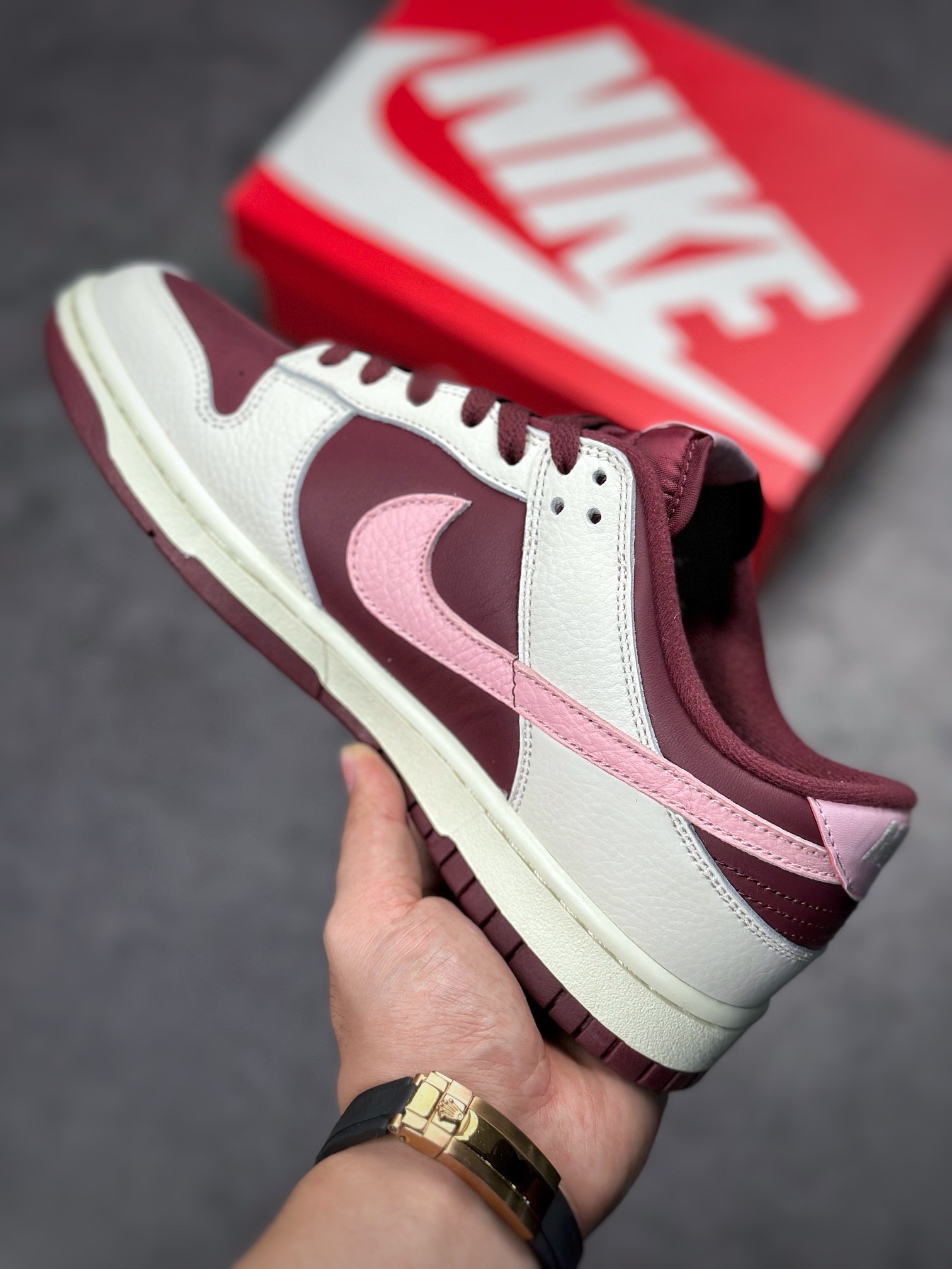 Nike Dunk Low Premium 'Valentine's Day 2023' DR9705-100