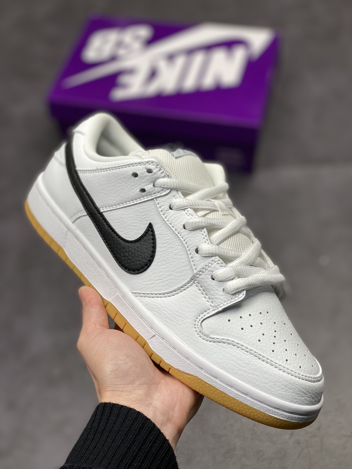 Nike SB Dunk Low Pro 'White Gum' CD2563-101