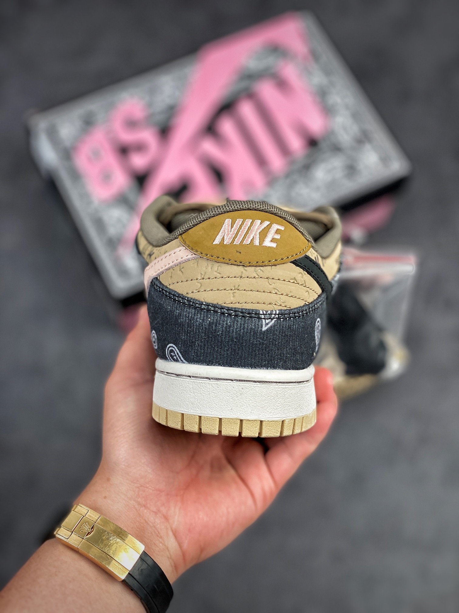 Nike Travis Scott x Dunk Low Premium QS SB 'Cactus Jack' CT5053-001