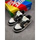 Nike Supreme x Dunk Low OG SB QS 'Black' DH3228-102