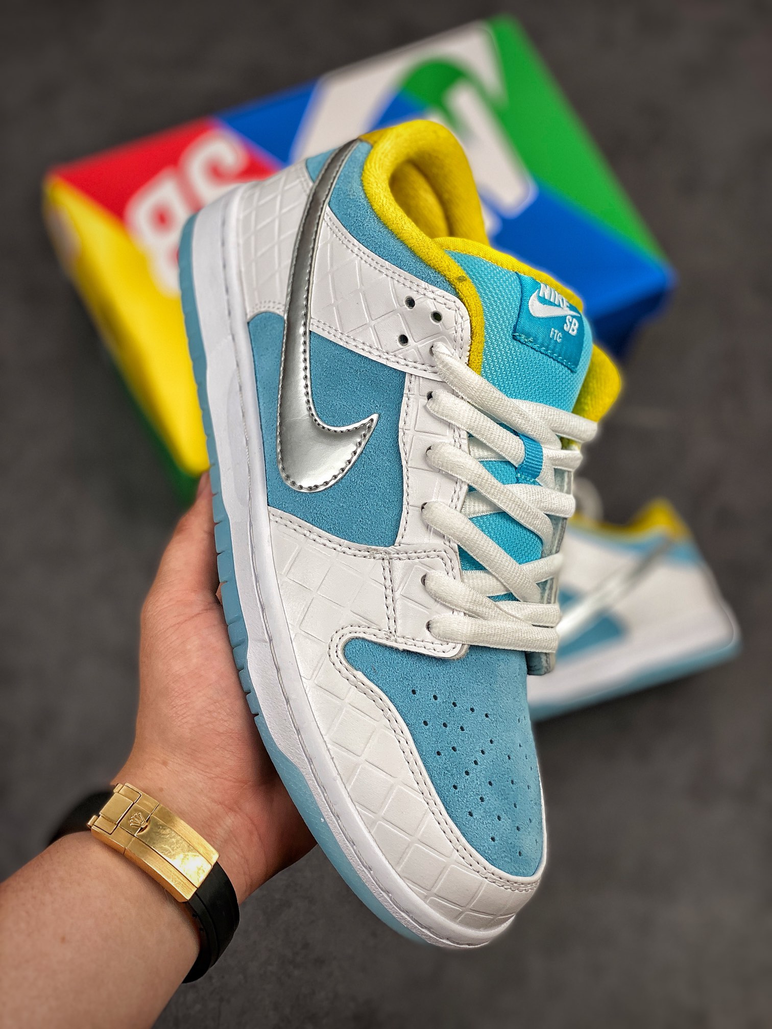 Nike x FTC SB Dunk Low 'Lagoon Pulse' DH7687-400