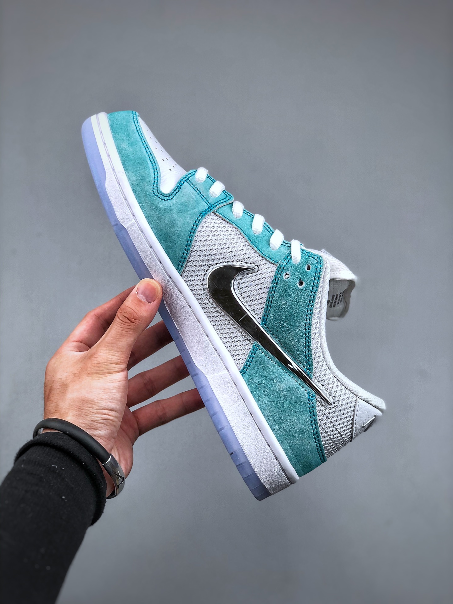 Nike x APRIL SKATEBOARDS SB Dunk Low 'Turbo Green' FD2562-400