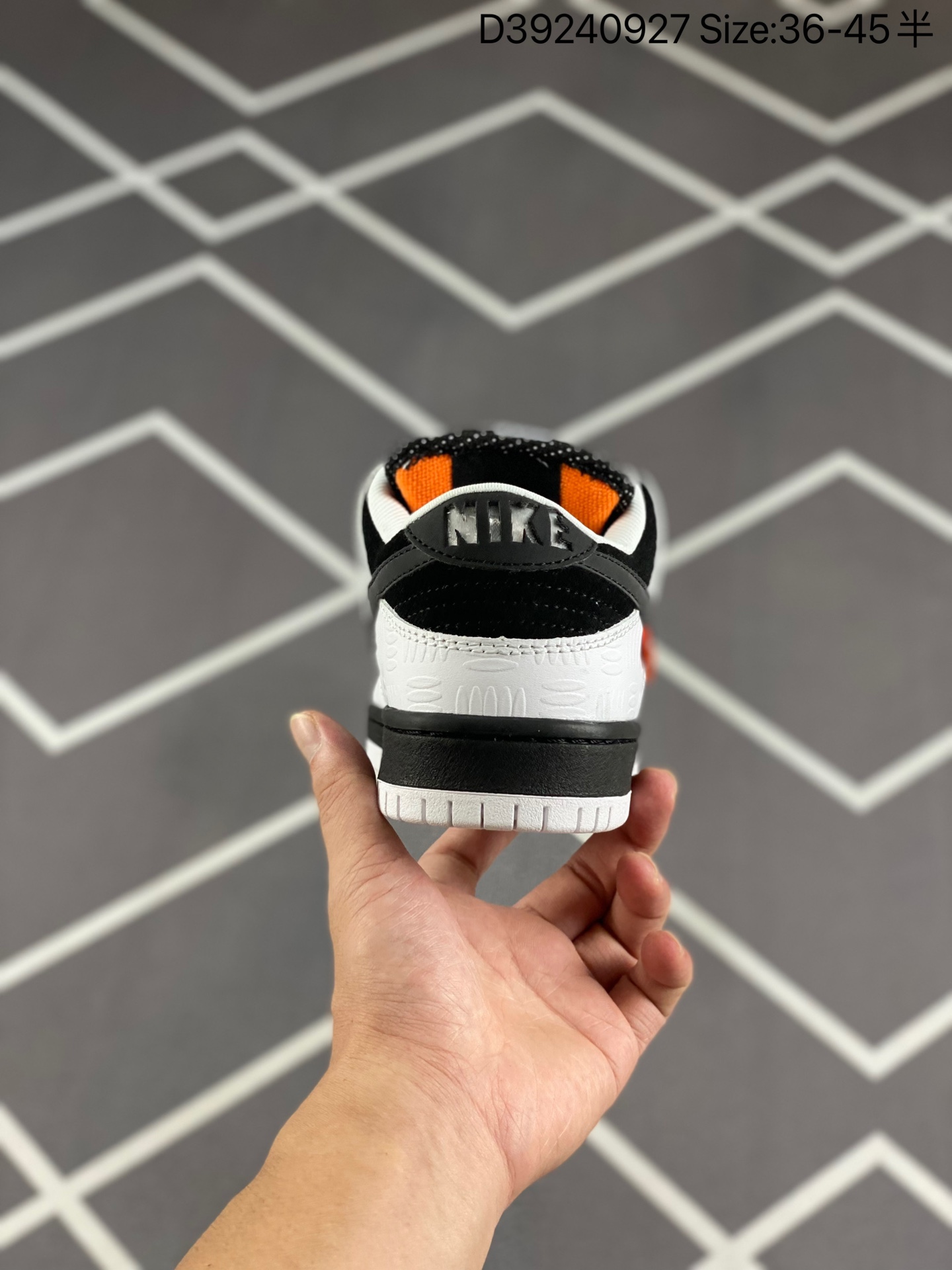 Nike SB Dunk Low x TIGHTBOOTH 'White Black' FD2629-100