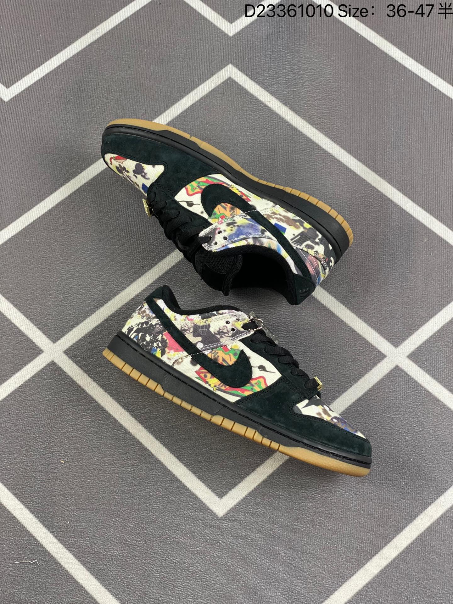 Supreme x Nike SB Dunk Low 'Rammellzee' FD8778-001