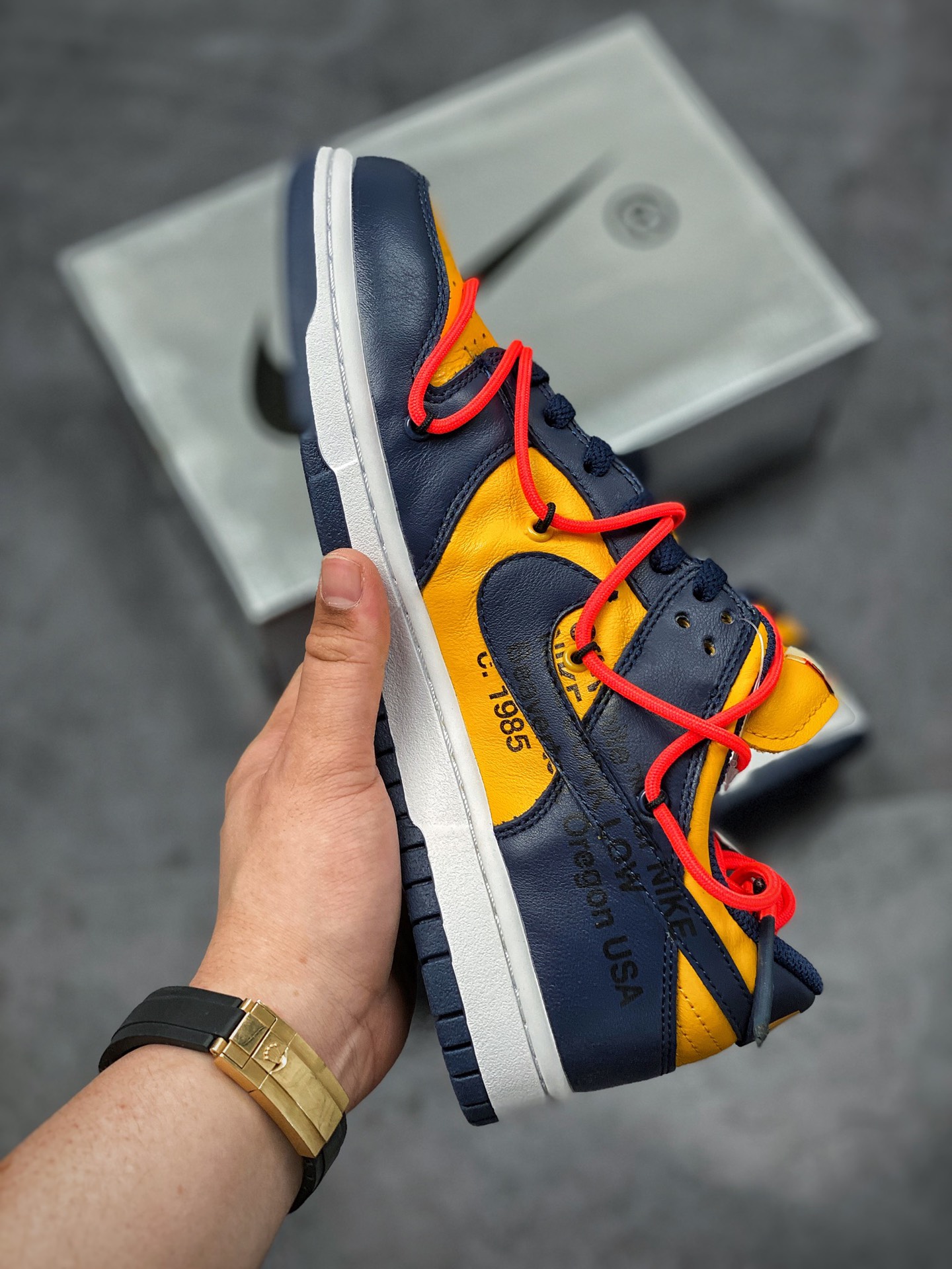 Off-White x Dunk Low 'University Gold' CT0856-700