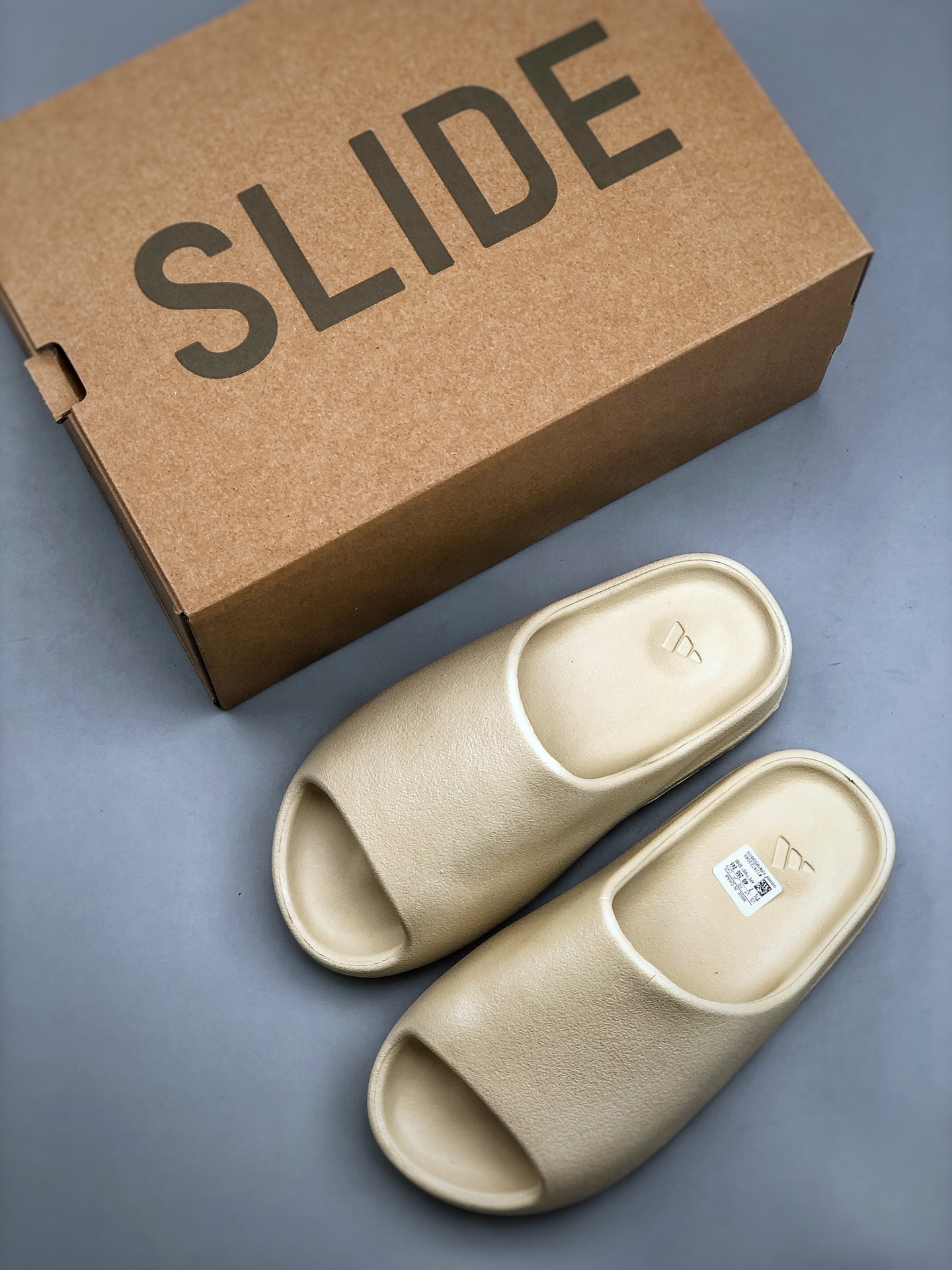 adidas Yeezy Slides 'Bone' FZ5897