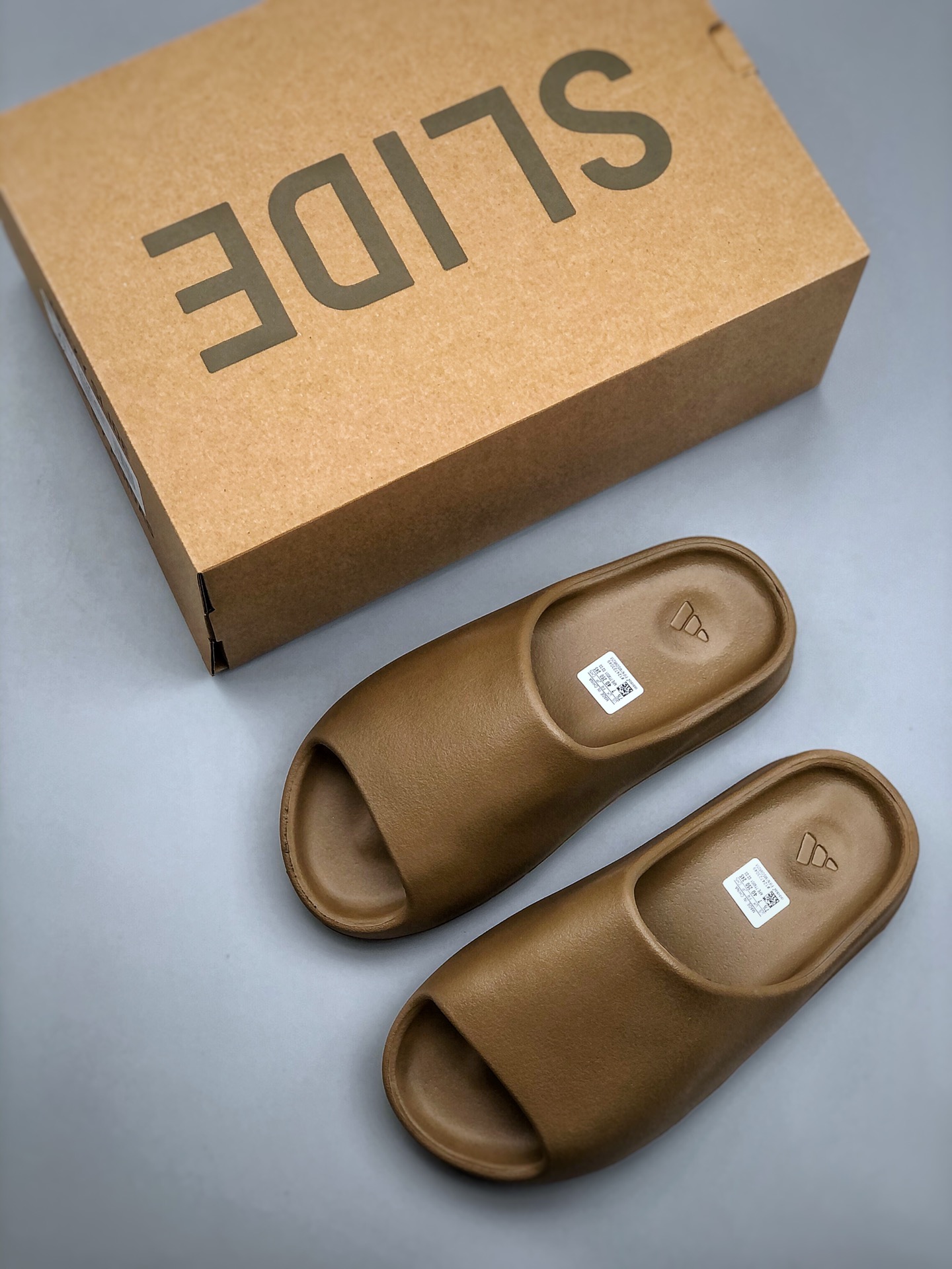 adidas Yeezy Slides 'Ochre' GW1931