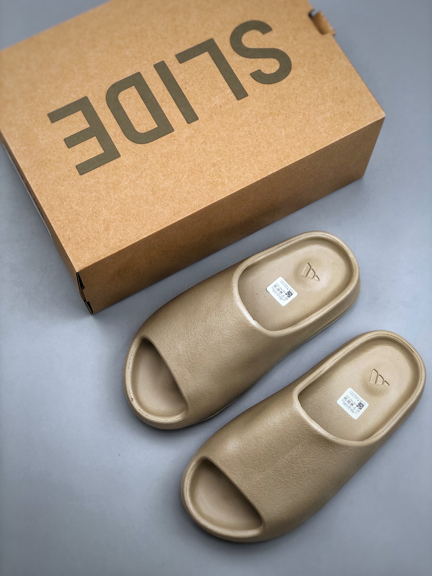 adidas Yeezy Slides 'Pure' 2021 Re-Release GW1934