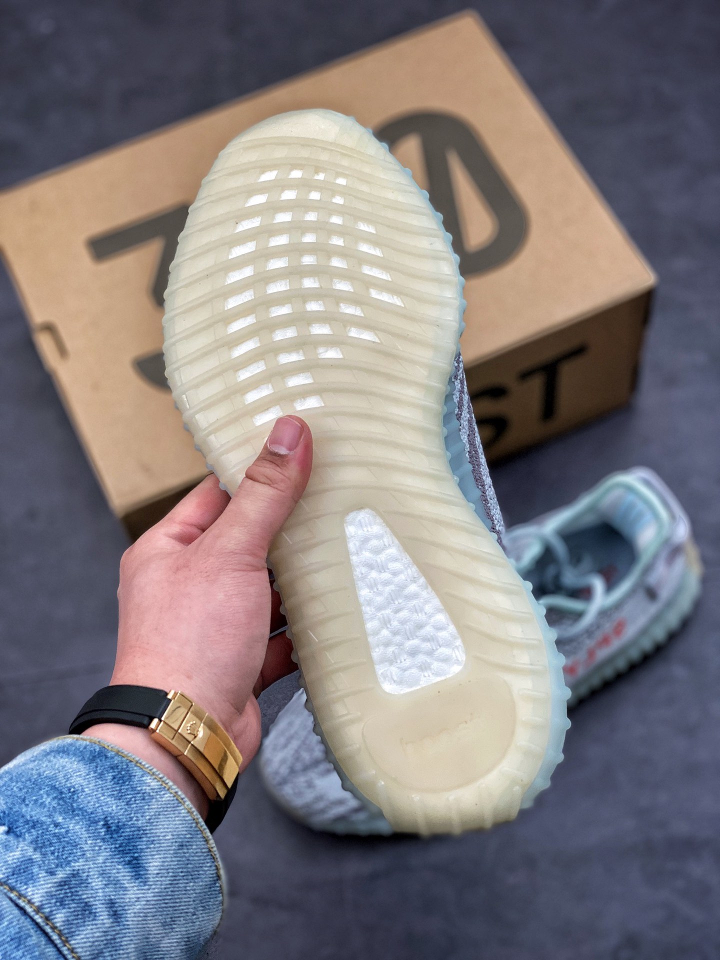 adidas Yeezy Boost 350 V2 'Blue Tint' B37571