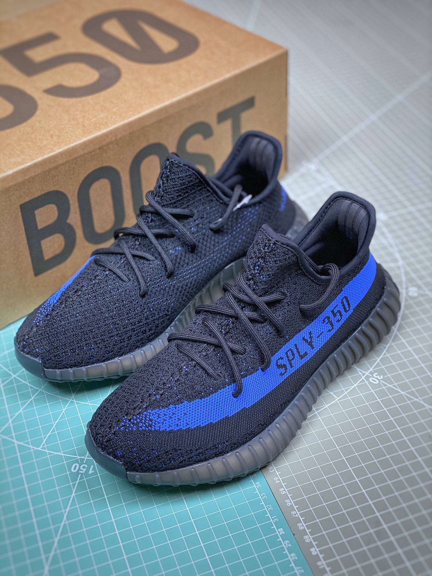 adidas Yeezy Boost 350 V2 'Dazzling Blue' GY7164